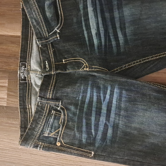 Menswear - Picture 6 of 10